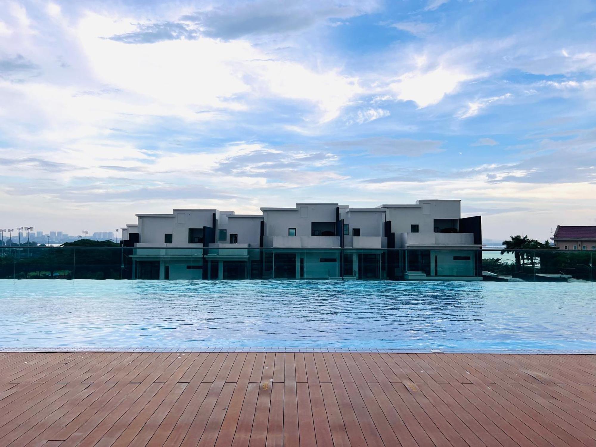 Paragon Residence 2Br4Pax Sleek Stay Nr Ciq Midvalley By Our Stay Johor Bahru Kültér fotó